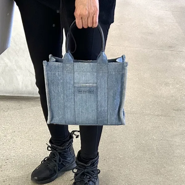 バレンシアガ Denim Washed Frayed トートS バッグ コピー ユニセックス bl254231