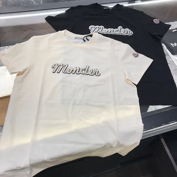 ☆モンクレール コピー☆コットンジャージー プリントロゴ Tシャツ I20938C000