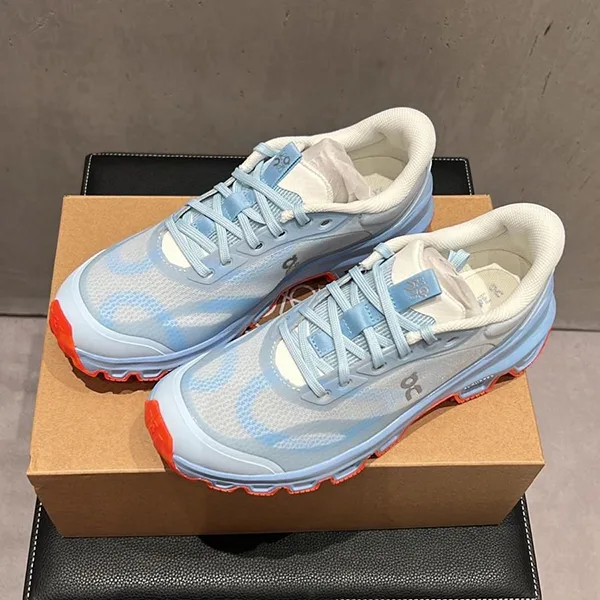 人気急上昇[N級]ロエベ ON 偽物 Cloudventure 2.0 スニーカーレディース各色 clou627
