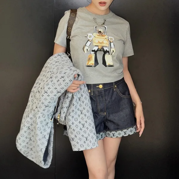 ルイヴィトン Ｔシャツ パチモン 1AI43【遊び心あるロボットプリントが魅力】