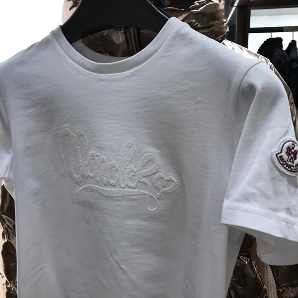 数量限定版！限定生産！【モンクレール】ヘビ年！Tシャツ 激安☆２色 K10938C000