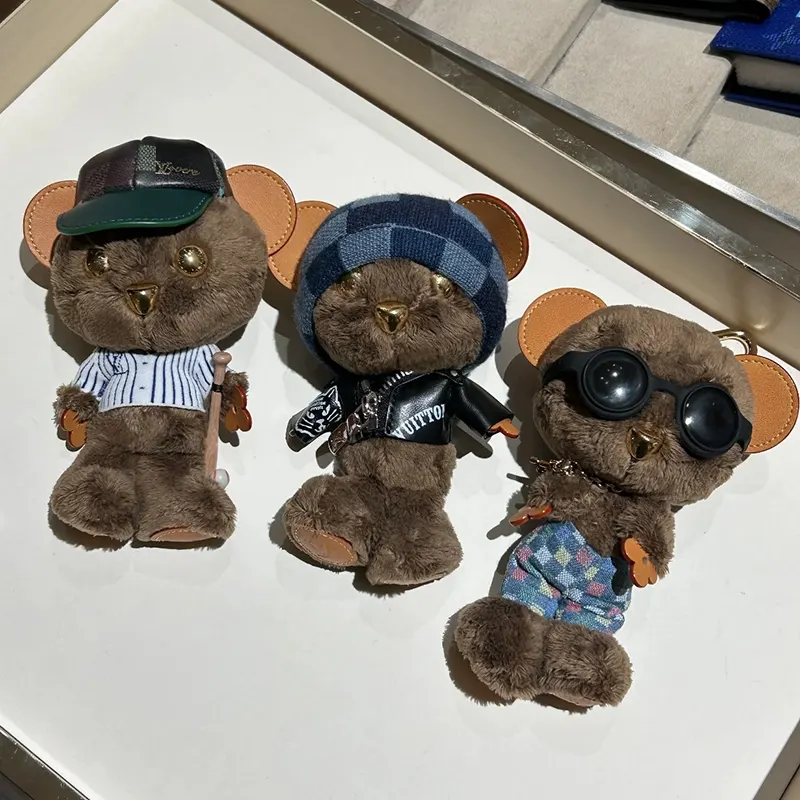 日本人気◆[N級]【可愛い】ルイヴィトン バッグ チャームLV ルイ ベア 並行輸入品 4色 M03176