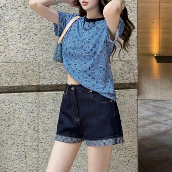 高品質[N級品]【チェーン付☆】ルイヴィトン グラフィックモノグラムTシャツ 偽物 1AIAL8