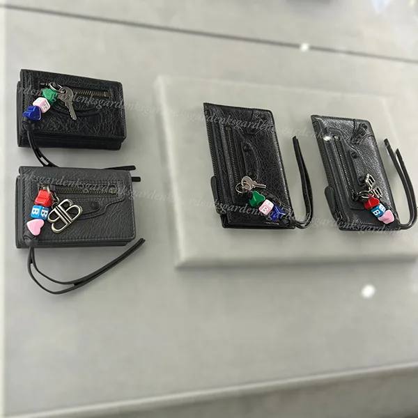 数量限定版！バレンシアガ コピー LE シティ ロング コイン&カードホルダー 810607