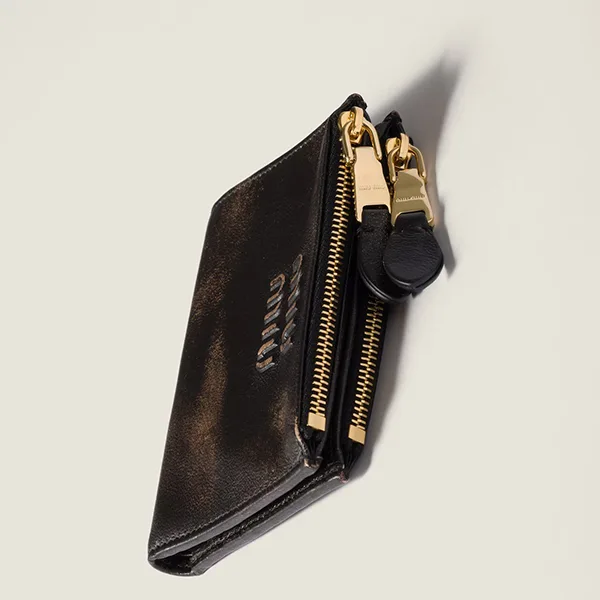 お洒落[N級品]◆国内未掲載商品【ミュウミュウ】スモール ナッパレザー 二つ折り財布 5ML024