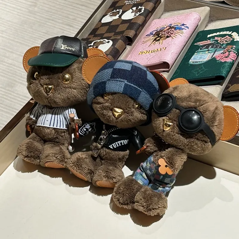 日本人気◆[N級]【可愛い】ルイヴィトン バッグ チャームLV ルイ ベア 並行輸入品 4色 M03176