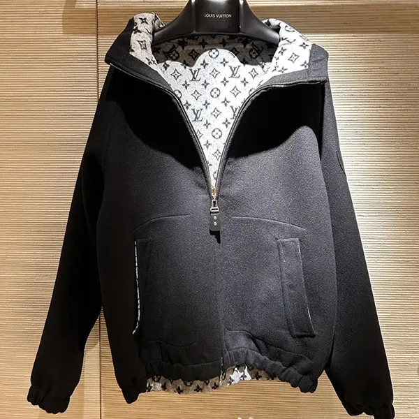 セール新作！【リバーシブルが嬉しい♪】ルイヴィトン★フーディ コピー 1AG799