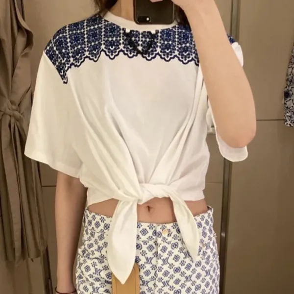 【シンプルお洒落♪】ルイヴィトン エンブロイダリー Tシャツ 偽物 1AFTMC