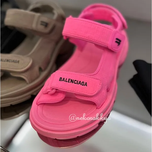 バレンシアガ ツーリスト 偽物 SANDAL ベルクロサンダル 706277W