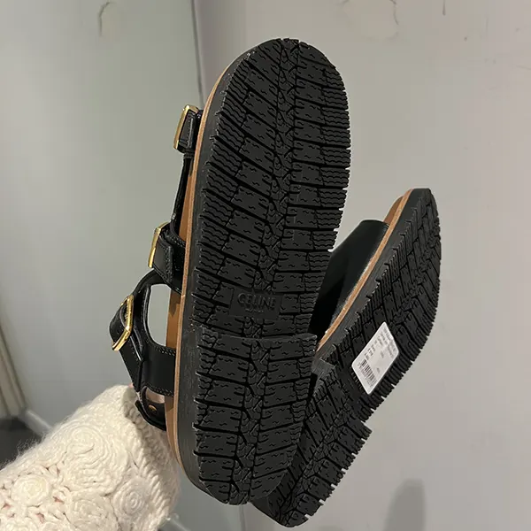 セリーヌ トリオンフ レザー サンダル 25 2色 359743644C.38NO