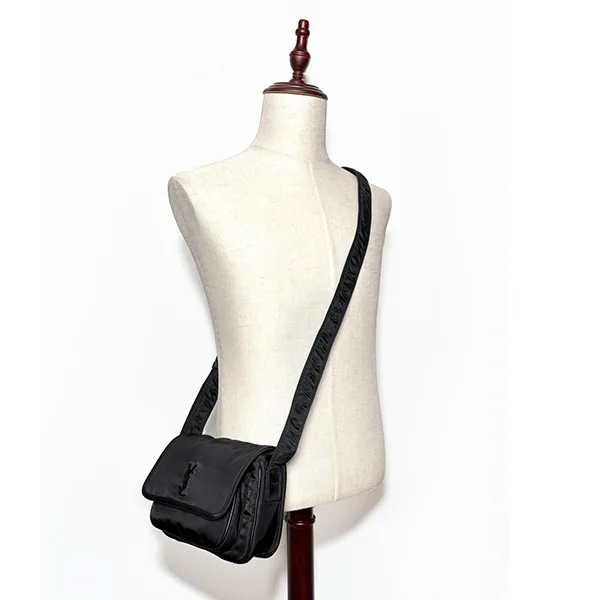 2025新作[N級品]サンローラン niki Small メッセンジャー コピー ナイロンバッグ 776611FACKH1000