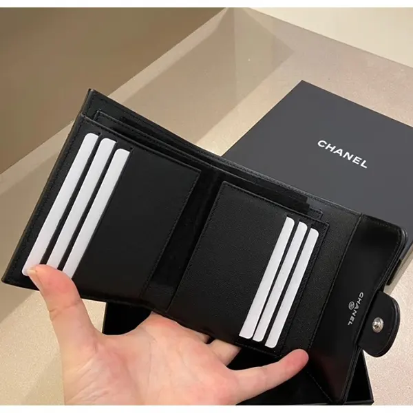 シャネル スモールフラップウォレット コピー AP0229 B13639 94305