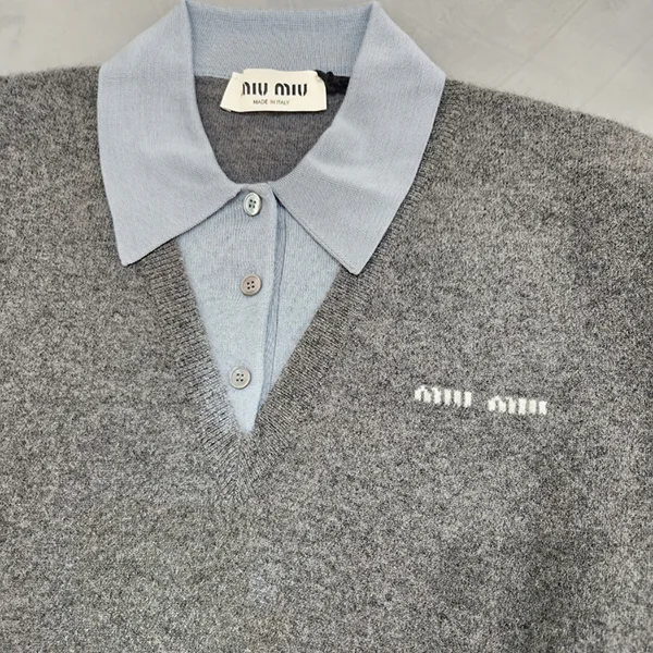 超希少！ミュウミュウ セーター ポロシャツ 偽物 | CASHMERE & WOOL POLO SWEATER セーター MMLA61