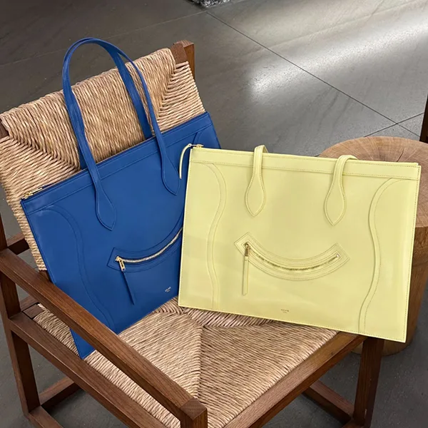 セリーヌ☆フラットカバ 偽物 New Luggage スマイル 123963GW4