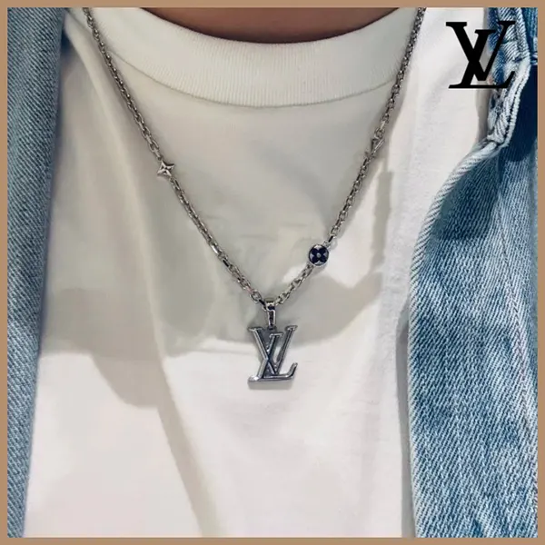 ルイヴィトン チャーム LV ディメンション M02747