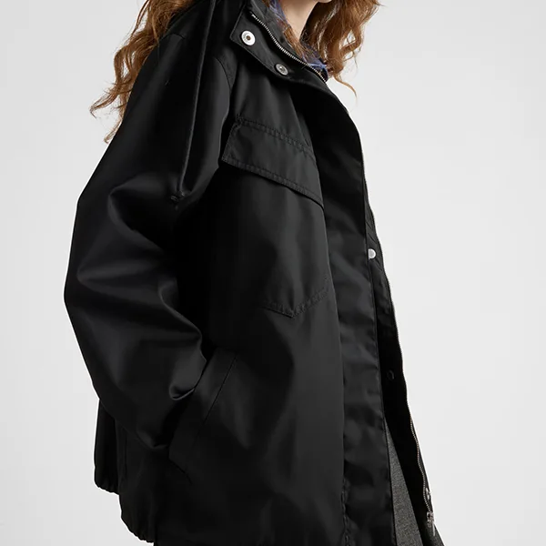 【クリーン&シンプルデザイン】プラダ Re-Nylonブルゾン 偽物 ブラック pd251030