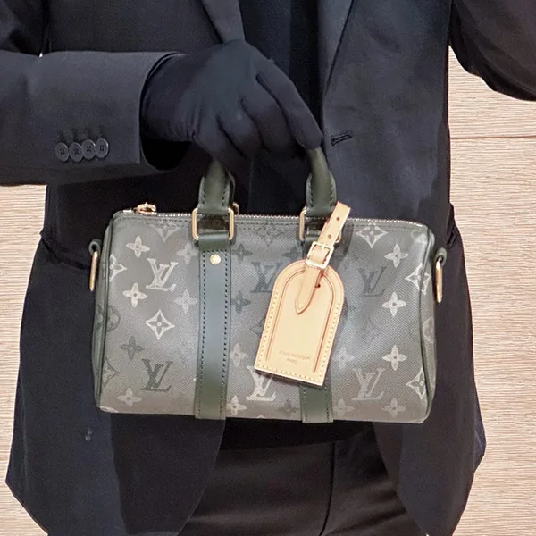 超人気【カラーがオシャレ】ルイヴィトンキーポル バンドリエール 25 パチモン M26930