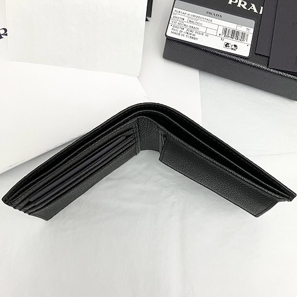 【プラダ】大人気！ Bifold Wallet 二つ折り財布 コピー Triangle Logo 2MO738_2CB2