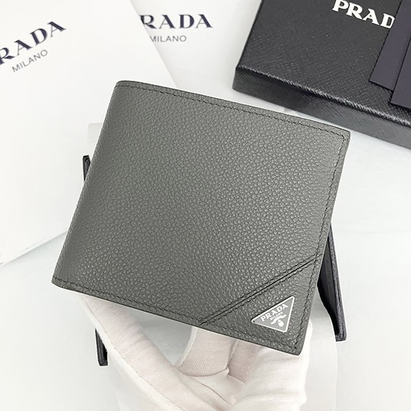 【プラダ】大人気！ Bifold Wallet 二つ折り財布 コピー Triangle Logo 2MO738_2CB2