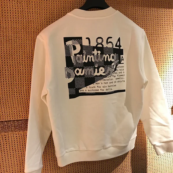 【ルイヴィトン】グラフィカルロゴプリントスウェットシャツ 1AFB53