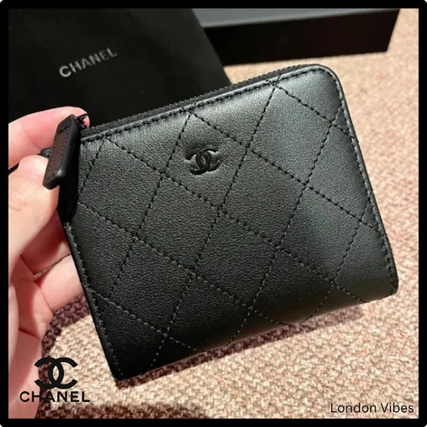 シャネル フラグメントケース 偽物 ミニ財布 SO ブラック AP3997 B15615
