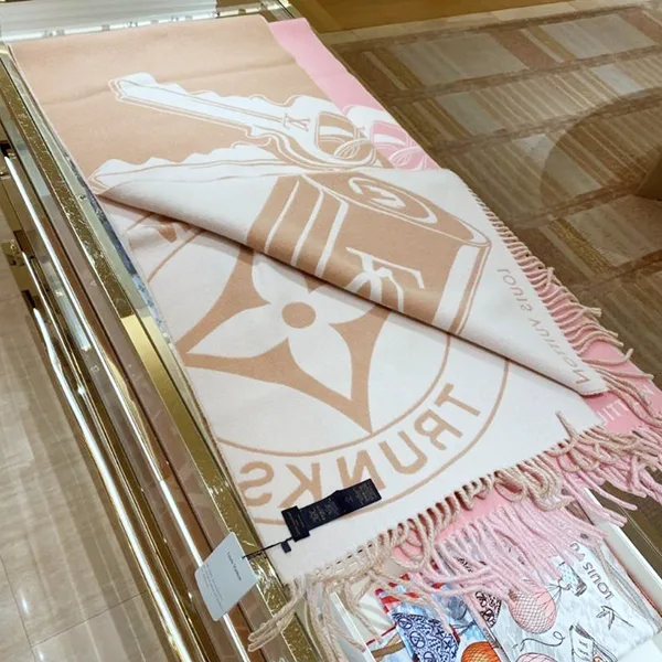 ルイヴィトン マフラー N級品・ロック アンド キーズ M96823