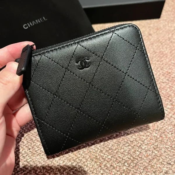 シャネル フラグメントケース 偽物 ミニ財布 SO ブラック AP3997 B15615