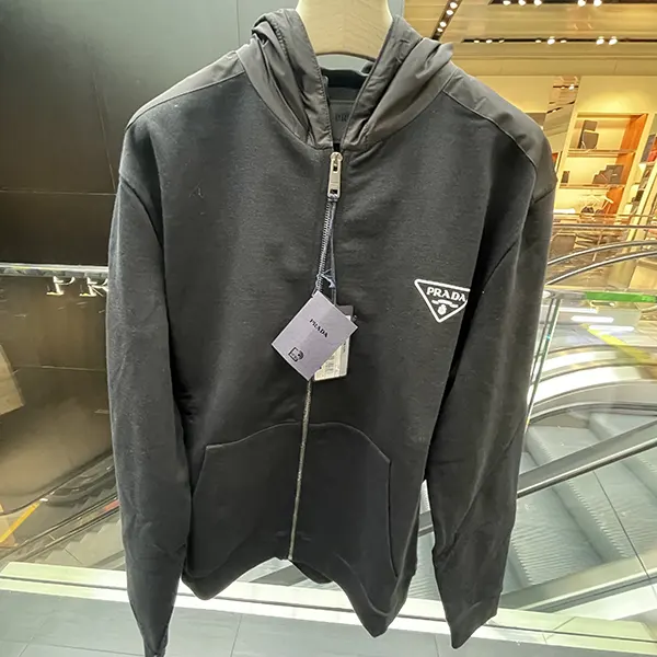 高品質[N級品]プラダ MEN フーディスーパーコピー 4色 UJL19A