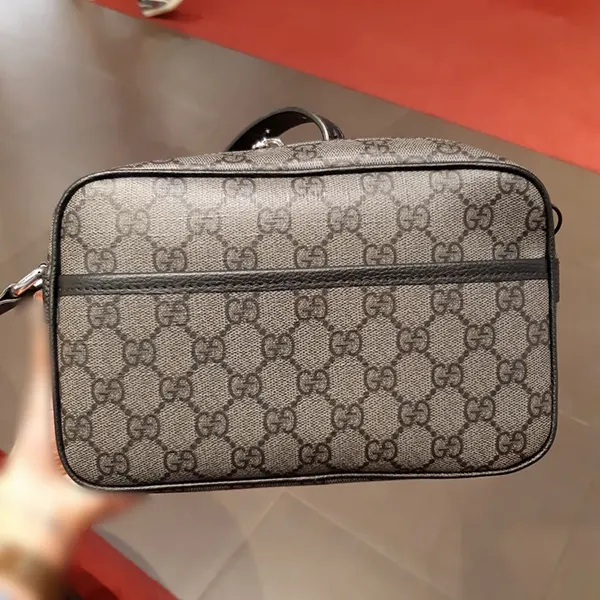 【偽物】グッチ ロゴ GG シュプリーム レザーミニショルダー768391