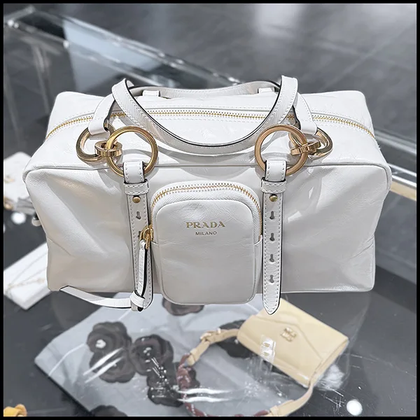 プラダ☆ダングル ロゴ レザー トートバッグ ☆1BB138