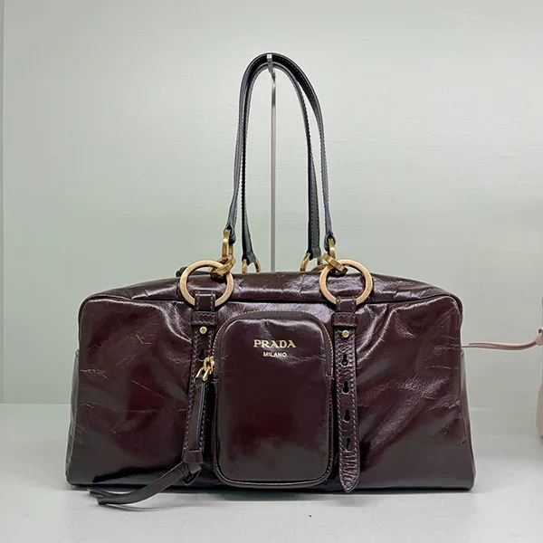 プラダ☆ダングル ロゴ レザー トートバッグ ☆1BB138