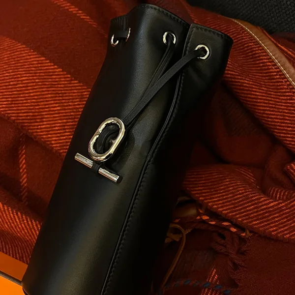 【日常に彩りを】エルメス ポーチ エルメスチーク H085148C