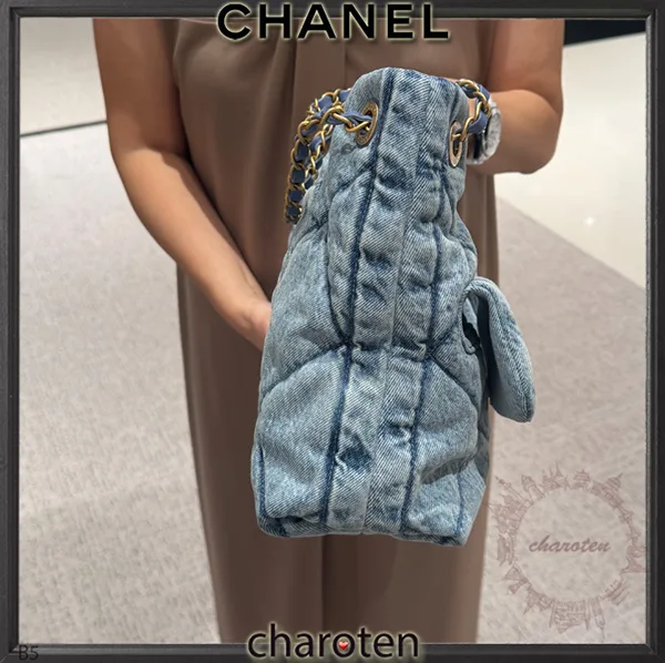たっぷりサイズ☆シャネル デニムショッピングバッグ AS5740
