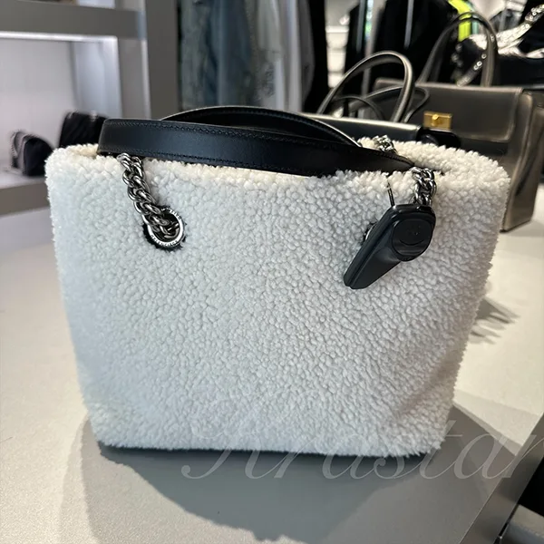 バレンシアガ トートバッグ N級品 スペシャルセール！DUTY FREE TOTE S 261101