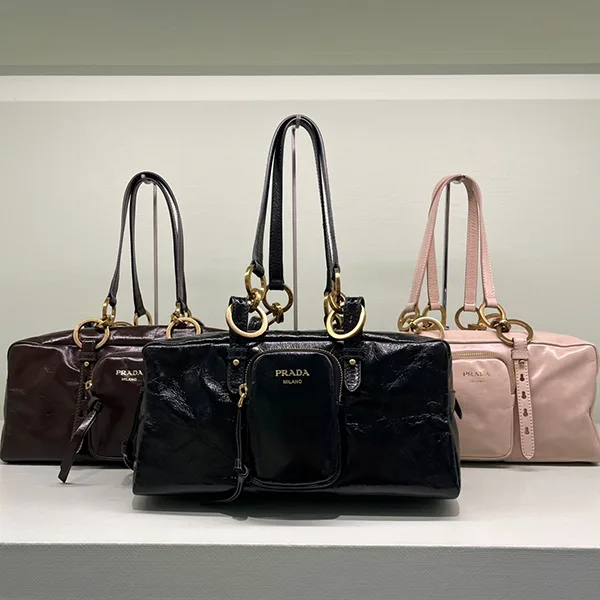 プラダ☆ダングル ロゴ レザー トートバッグ ☆1BB138