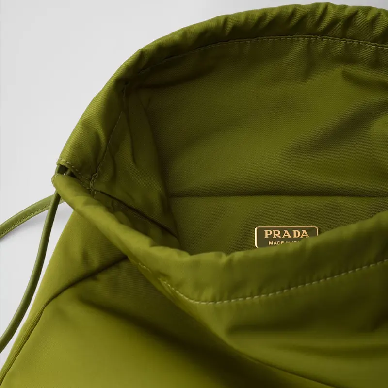 プラダ Re-Nylon ナイロン ポーチ 5色 pd841563