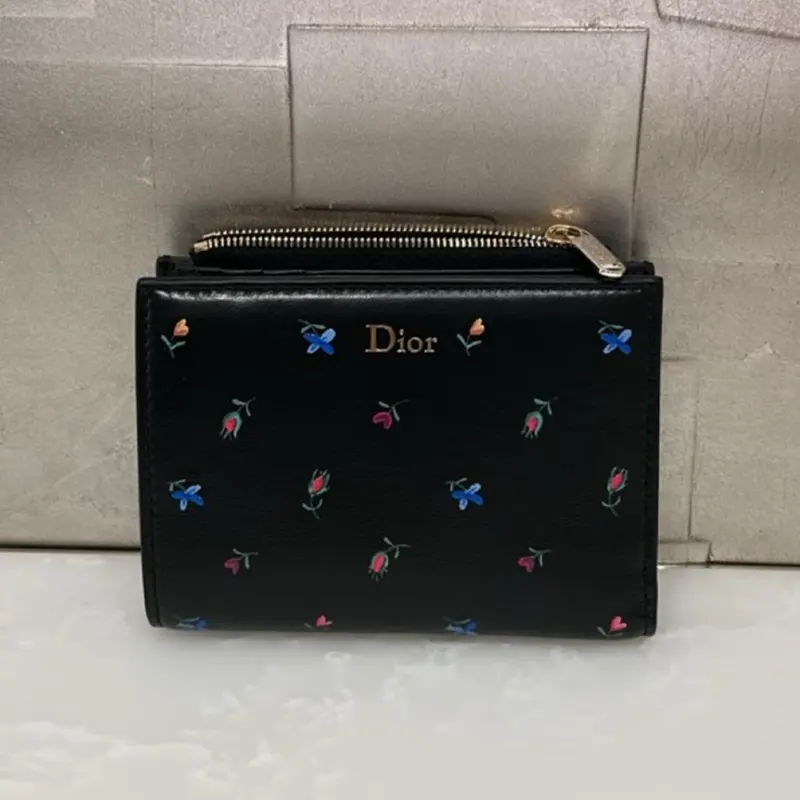 ディオール レボリューション フラワーモチーフ 二つ折り財布 2色 S2403OUJE_M911