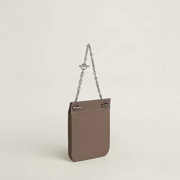 大人気【シェーヌダンクルが際立つ☆】エルメス Poche Cliquetis バッグ スーパーコピー H086915CK18