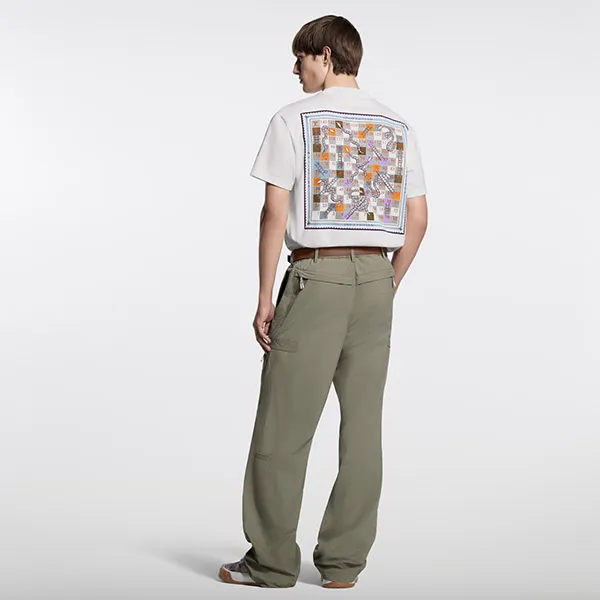 ＊バックが可愛い＊【ルイヴィトン】プリント 半袖Tシャツ コピー 1AJUD5