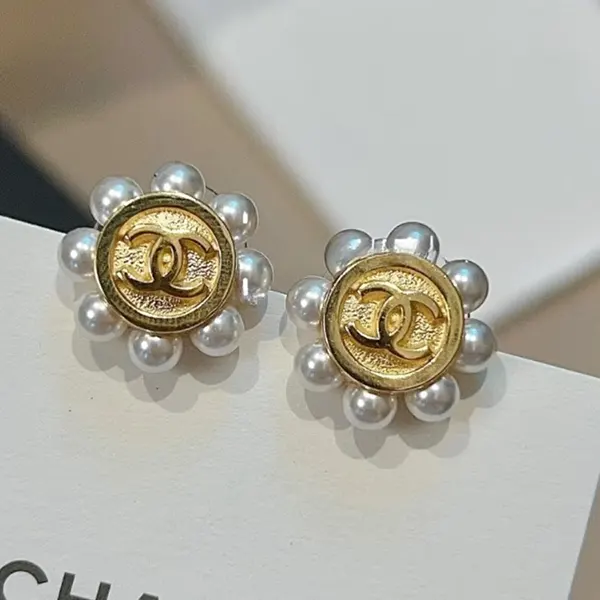 シャネル ミニパール ピアス N級品 CCマーク ABH145