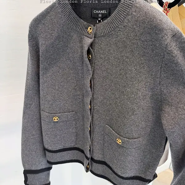 シャネル CCロゴが可愛い ターンロック カーディガン P82363