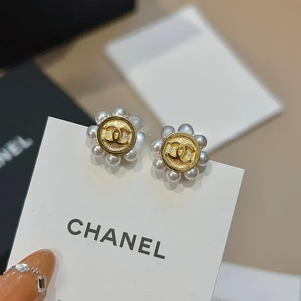 シャネル ミニパール ピアス N級品 CCマーク ABH145