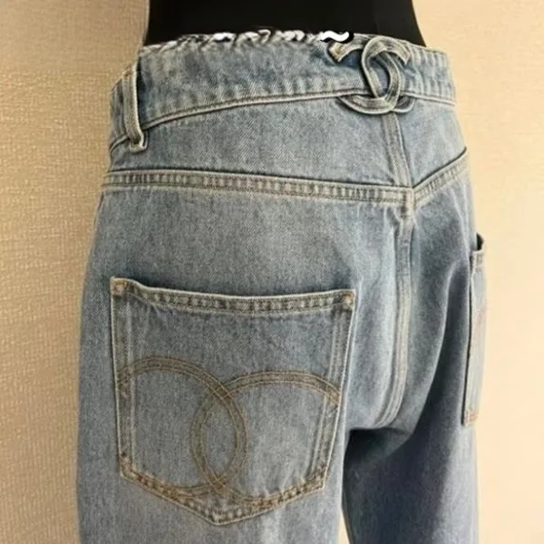 【後ろ姿までイケてる★2色】シャネル デニムパンツ スーパーコピー