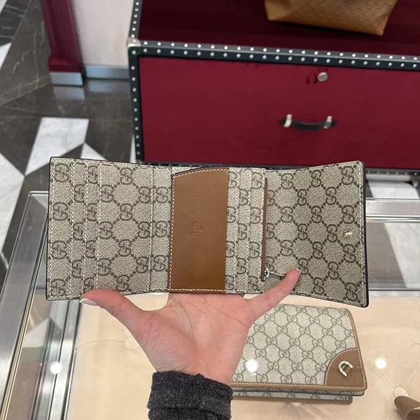 超限定【グッチ】折りたたみ財布 826716_AAEV2_2751