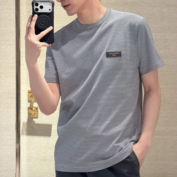 ルイヴィトン スリムフィットシグネチャーTシャツ 1AK7GJ
