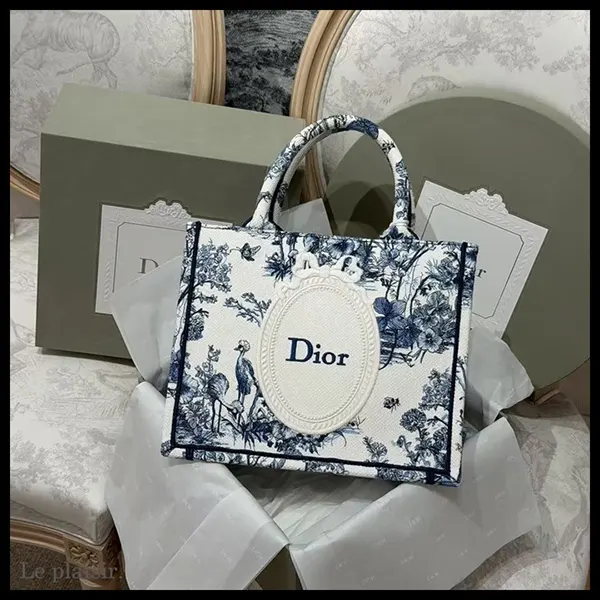 大人気定番☆[N級品]ディオール Book Tote バッグ コピー ミニ ブックトート S5584PEQM_M928