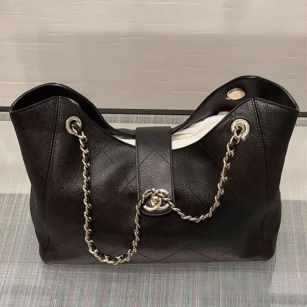 シャネル ハンドバッグ 偽物 トートバッグ AS6090 B23333 94305