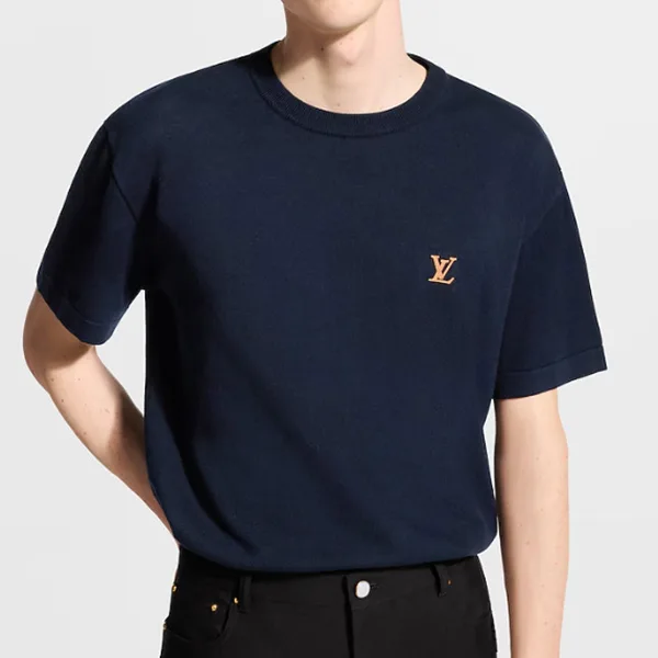 【上質を纏う大人の一枚】ルイヴィトン LV 半袖クルーネックTシャツ 1AK70