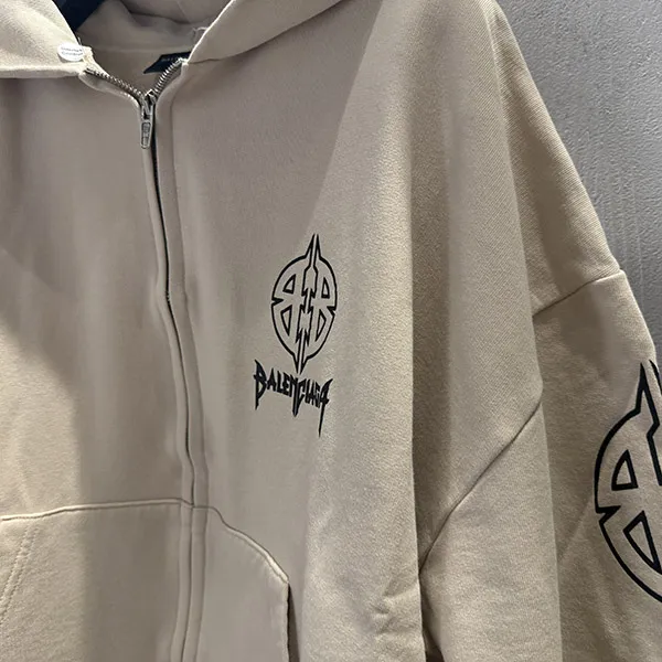 即日配送バレンシアガ BB Metal Zip Hoodie ベージュ26051505