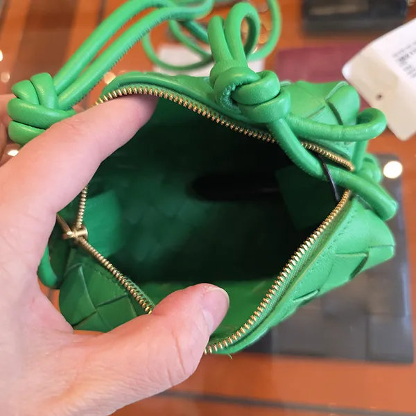 ボッテガヴェネタ ミニ ショルダーバッグ スーパーコピー キャンディー ループ 730832 V1G11